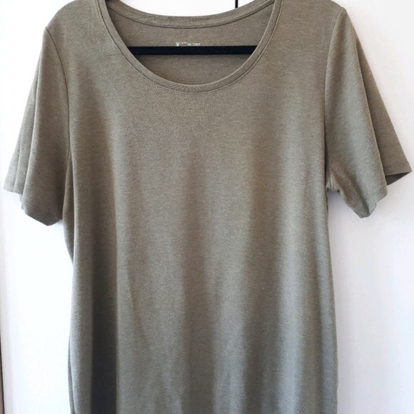 T-shirt - Picture 1 of 3